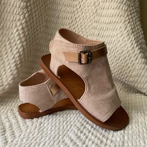 Blowfish Velcro Sandal